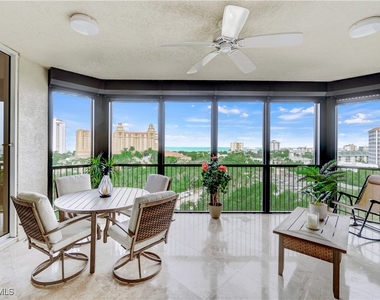 8787 Bay Colony Drive - Photo Thumbnail 12