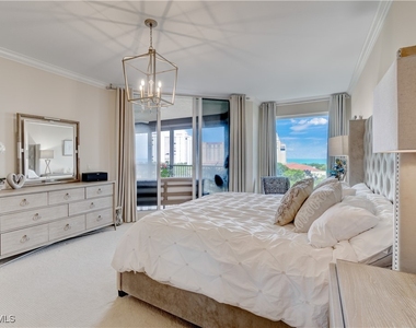 8787 Bay Colony Drive - Photo Thumbnail 28