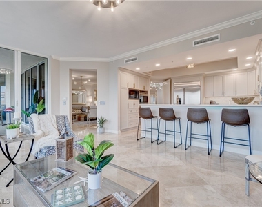 8787 Bay Colony Drive - Photo Thumbnail 17