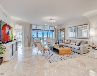 8787 Bay Colony Drive - Photo Thumbnail 10