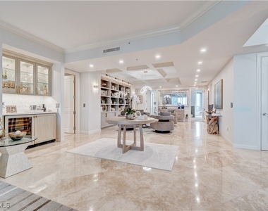 8787 Bay Colony Drive - Photo Thumbnail 7