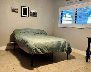 3766 Se 6th Avenue - Photo Thumbnail 14
