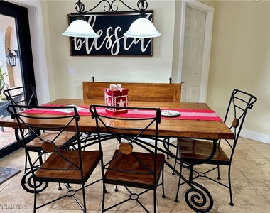 3766 Se 6th Avenue - Photo Thumbnail 7