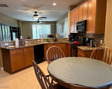 10602 Camarelle Circle - Photo Thumbnail 7