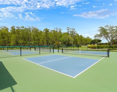 10602 Camarelle Circle - Photo Thumbnail 25