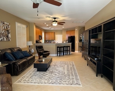 10602 Camarelle Circle - Photo Thumbnail 4
