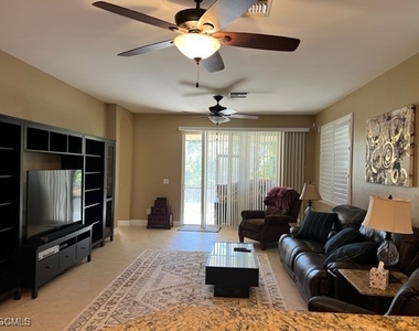 10602 Camarelle Circle - Photo Thumbnail 3