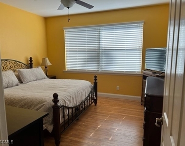 10602 Camarelle Circle - Photo Thumbnail 10