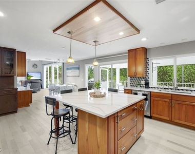 1111 Schooner Place - Photo Thumbnail 10