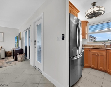 25730 Hickory Boulevard - Photo Thumbnail 7