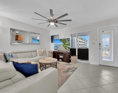 25730 Hickory Boulevard - Photo Thumbnail 3