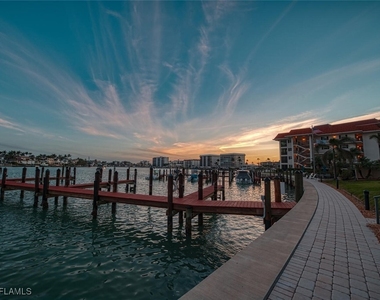222 Harbour Drive - Photo Thumbnail 33