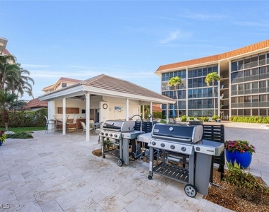 222 Harbour Drive - Photo Thumbnail 25