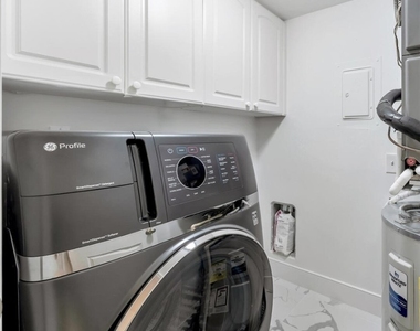 222 Harbour Drive - Photo Thumbnail 19