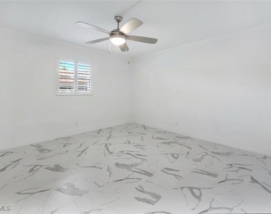 222 Harbour Drive - Photo Thumbnail 15