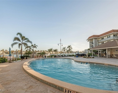 222 Harbour Drive - Photo Thumbnail 23
