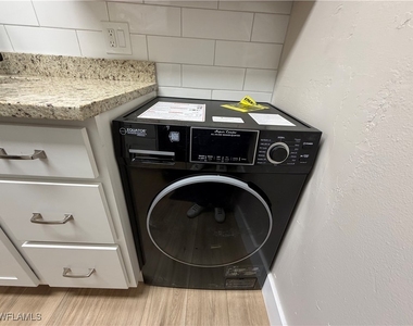 5315 Summerlin Road - Photo Thumbnail 6