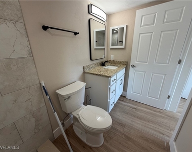 5315 Summerlin Road - Photo Thumbnail 13