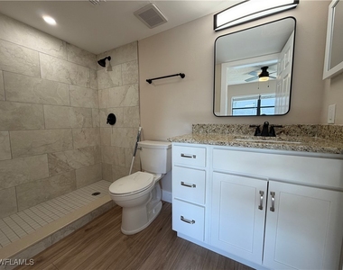 5315 Summerlin Road - Photo Thumbnail 12
