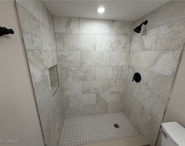 5315 Summerlin Road - Photo Thumbnail 14