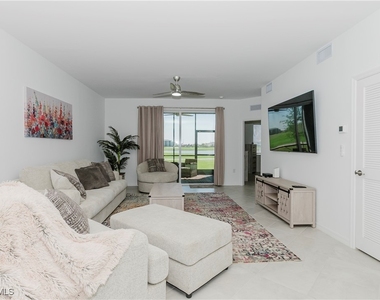 5467 Double Eagle Circle - Photo Thumbnail 12