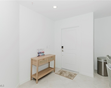 5467 Double Eagle Circle - Photo Thumbnail 5