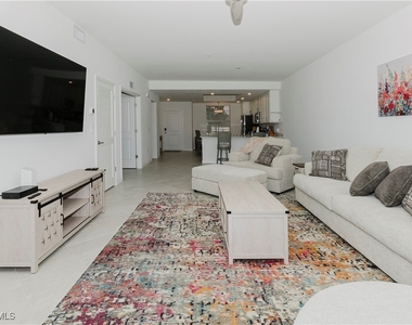 5467 Double Eagle Circle - Photo Thumbnail 10