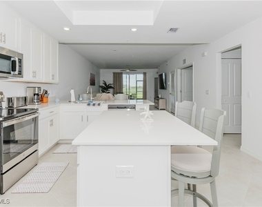 5467 Double Eagle Circle - Photo Thumbnail 8