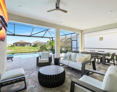 15804 Derna Street - Photo Thumbnail 22