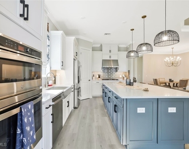15804 Derna Street - Photo Thumbnail 10