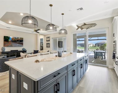 15804 Derna Street - Photo Thumbnail 9