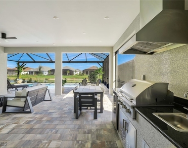 15804 Derna Street - Photo Thumbnail 23