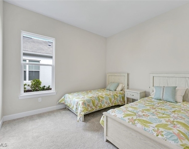 15804 Derna Street - Photo Thumbnail 18