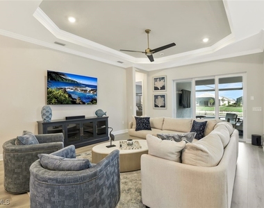 15804 Derna Street - Photo Thumbnail 4