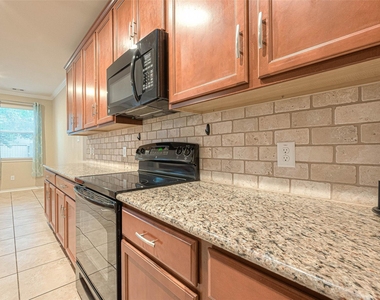 24630 Folkstone Circle - Photo Thumbnail 13