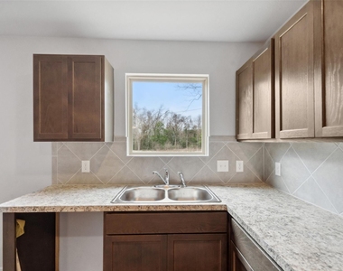 515 16th Street - Photo Thumbnail 10