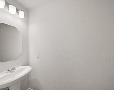 515 16th Street - Photo Thumbnail 12