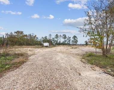 21225 W Hammond Drive - Photo Thumbnail 19