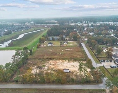 21225 W Hammond Drive - Photo Thumbnail 6