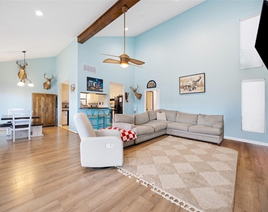 1114 Tiki Drive - Photo Thumbnail 9