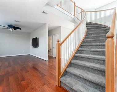 11302 Hoot Owl Court - Photo Thumbnail 16