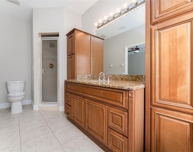 11302 Hoot Owl Court - Photo Thumbnail 13