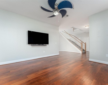 11302 Hoot Owl Court - Photo Thumbnail 10