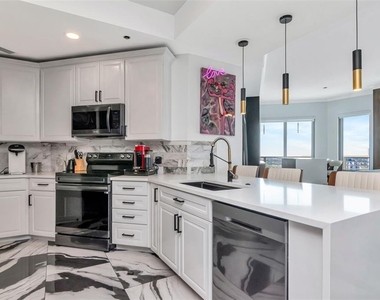 1209 E Cumberland Avenue - Photo Thumbnail 60