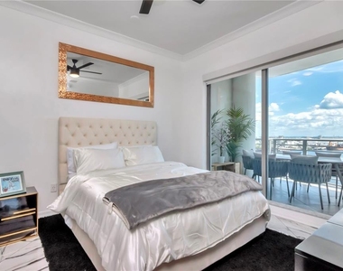 1209 E Cumberland Avenue - Photo Thumbnail 9