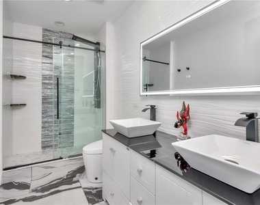 1209 E Cumberland Avenue - Photo Thumbnail 10