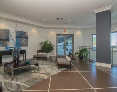 1209 E Cumberland Avenue - Photo Thumbnail 11