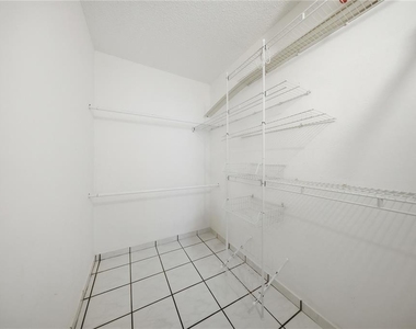 4327 Av. Isla Verde - Photo Thumbnail 12