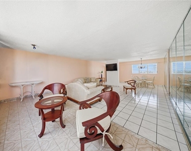4327 Av. Isla Verde - Photo Thumbnail 4