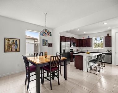 9412 Sw 53rd Place - Photo Thumbnail 4